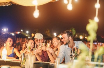 Piscine, plage, discothèque